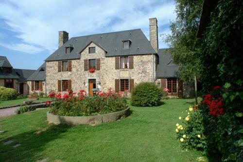 Logis Hotel Restaurant Manoir De L'Acherie Sainte-Cecile  Bagian luar foto