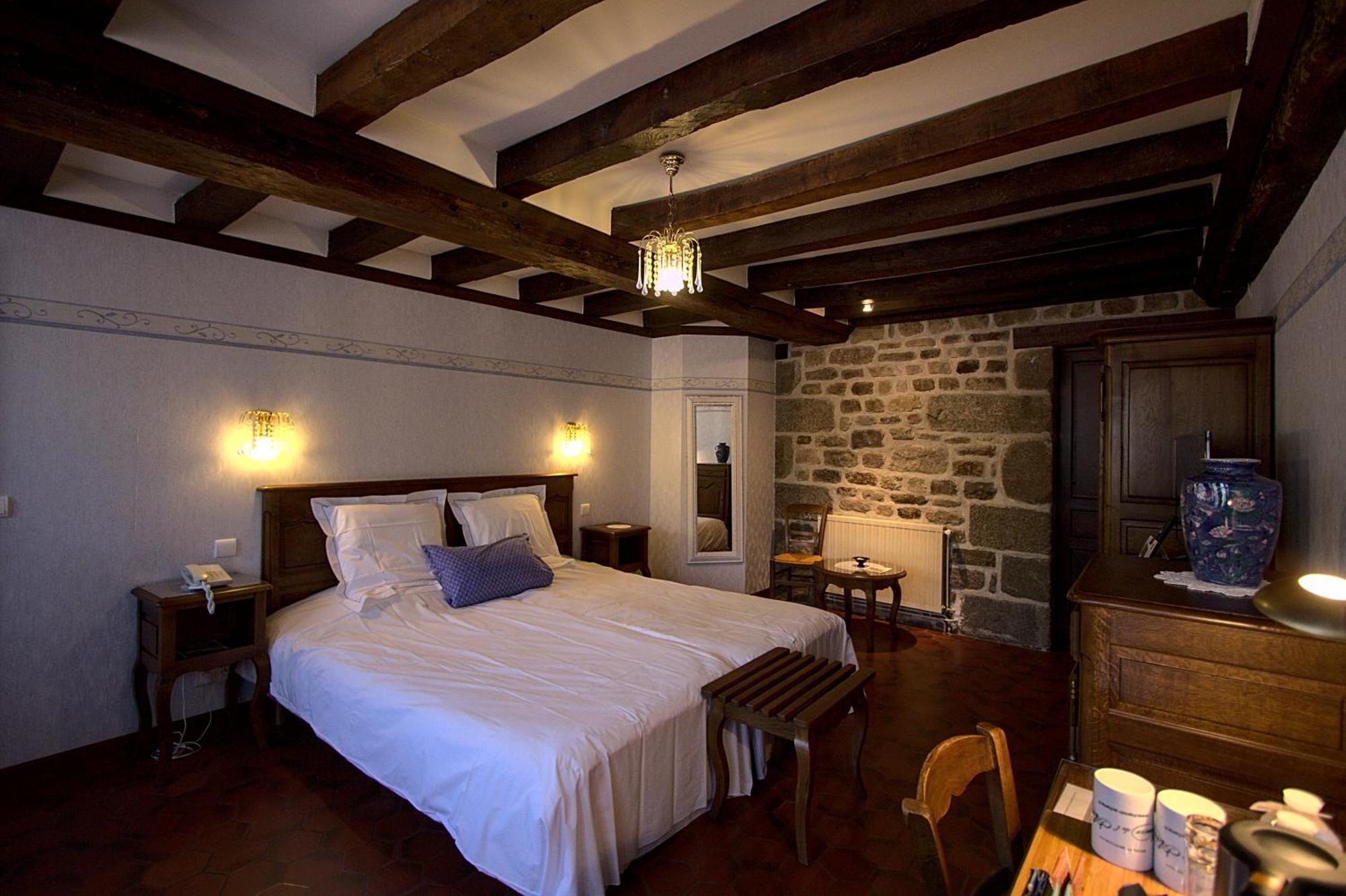 Logis Hotel Restaurant Manoir De L'Acherie Sainte-Cecile  Bagian luar foto